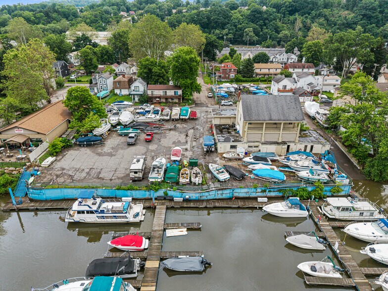 More Photos Of 228 Arch St, Verona Marina For Sale