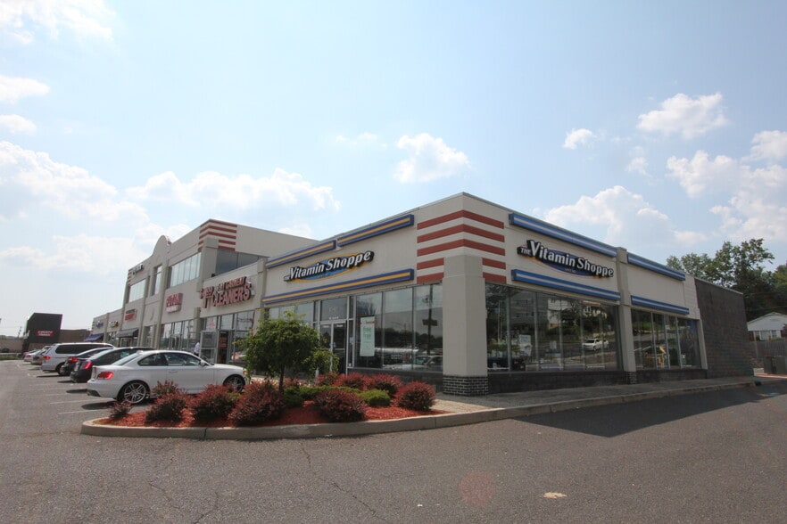 More Photos Of 171-185 Route 1, Metuchen Freestanding For Lease