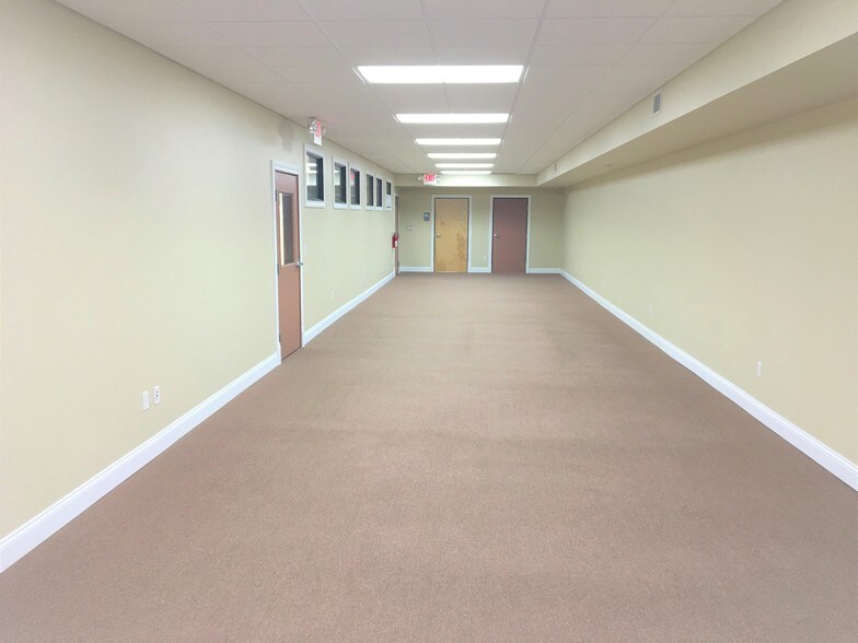 More Photos Of 117 N Mitchell St, Cadillac Medical For Sale