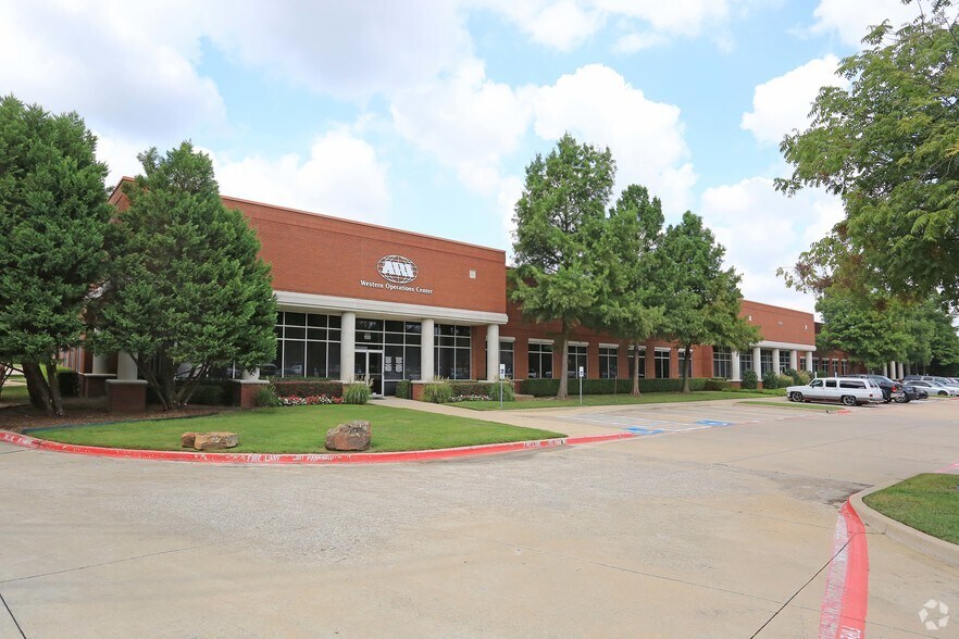 Primary Photo Of 2550 SW Grapevine Pky, Grapevine Office For Lease