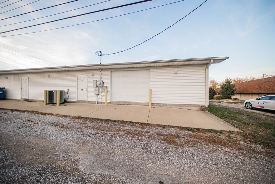 More Photos Of 2419 Broadway St, Mount Vernon Office For Sale