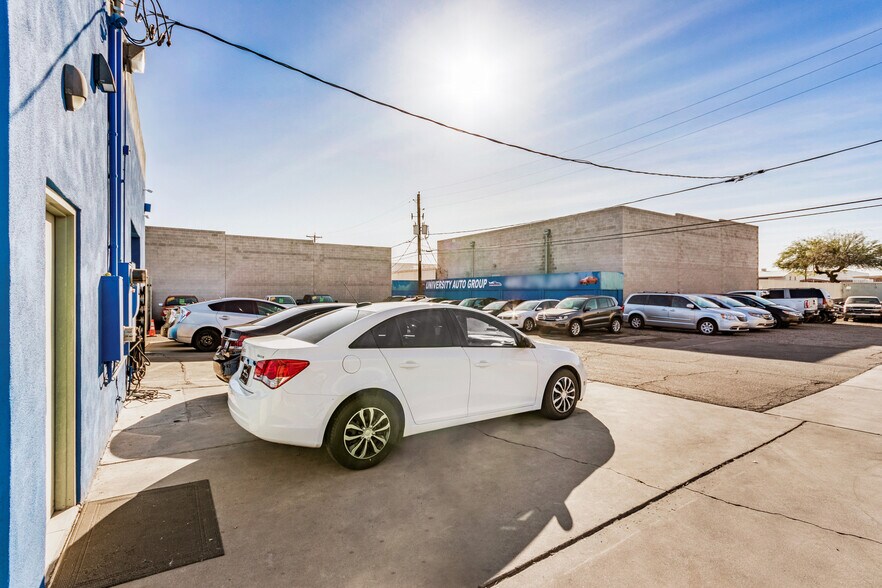 More Photos Of 4105 E University Dr, Phoenix Service For Lease