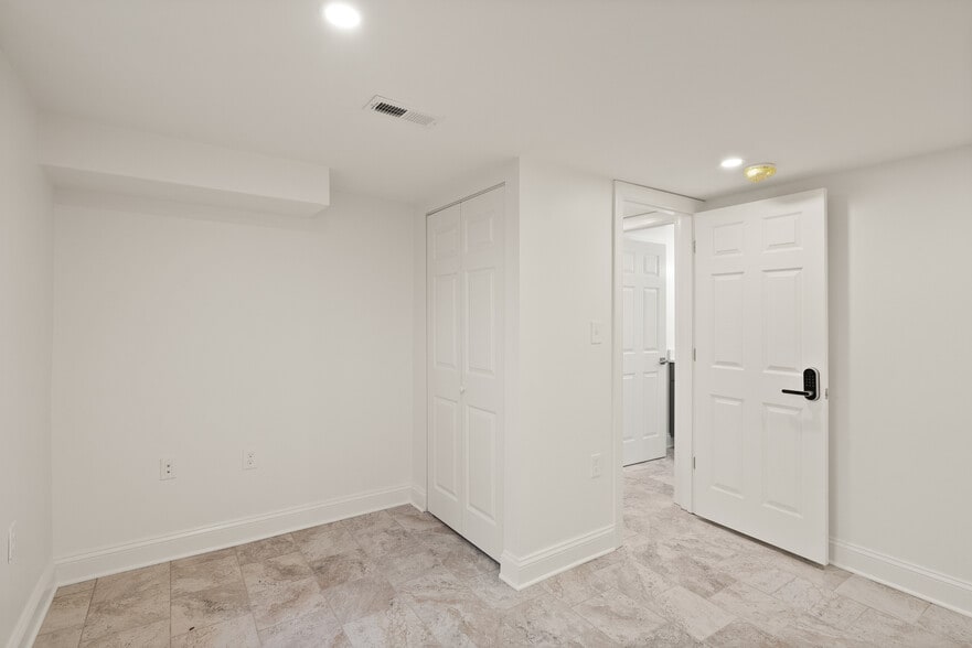 More Photos Of 4618 College Ave, College Park Multifamily For Sale