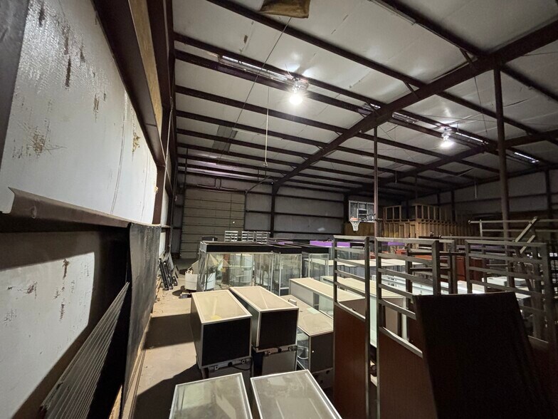 More Photos Of 10101 Highway 87, Lubbock Warehouse For Sale