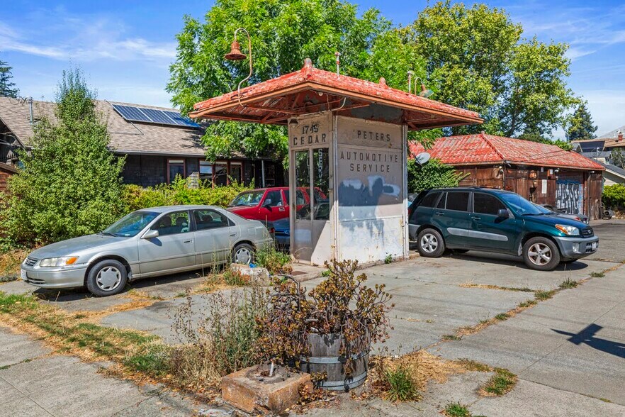More Photos Of 1745 Cedar St, Berkeley Land For Sale