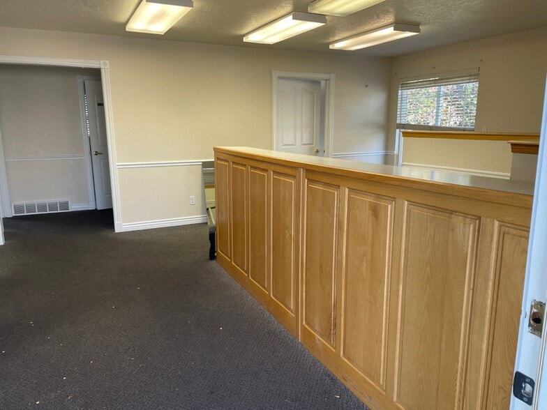 More Photos Of 194 E 860 S, Orem Office For Lease