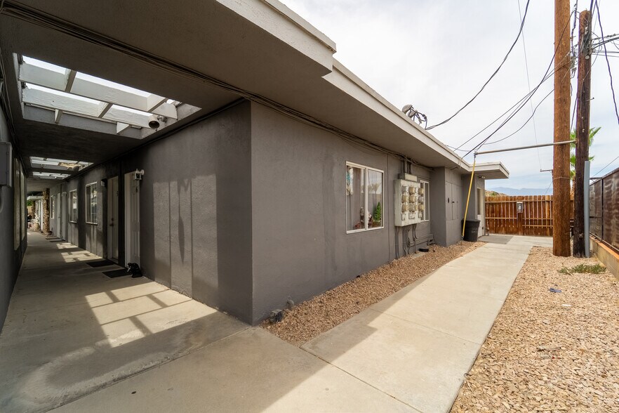 More Photos Of 37250 Bankside Dr, Cathedral City Apartments For Sale