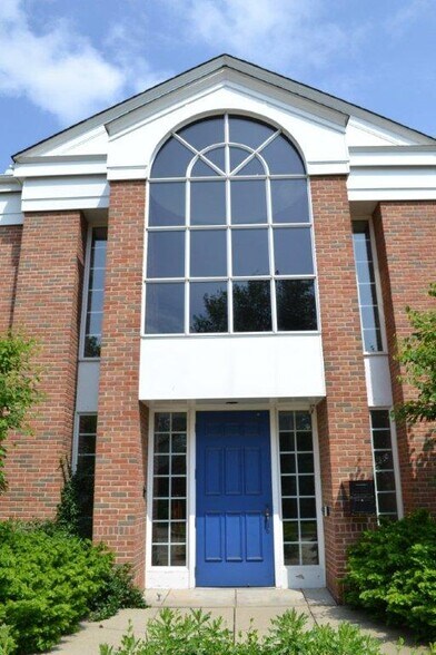 More Photos Of 123 S Miller Rd, Akron Office For Lease
