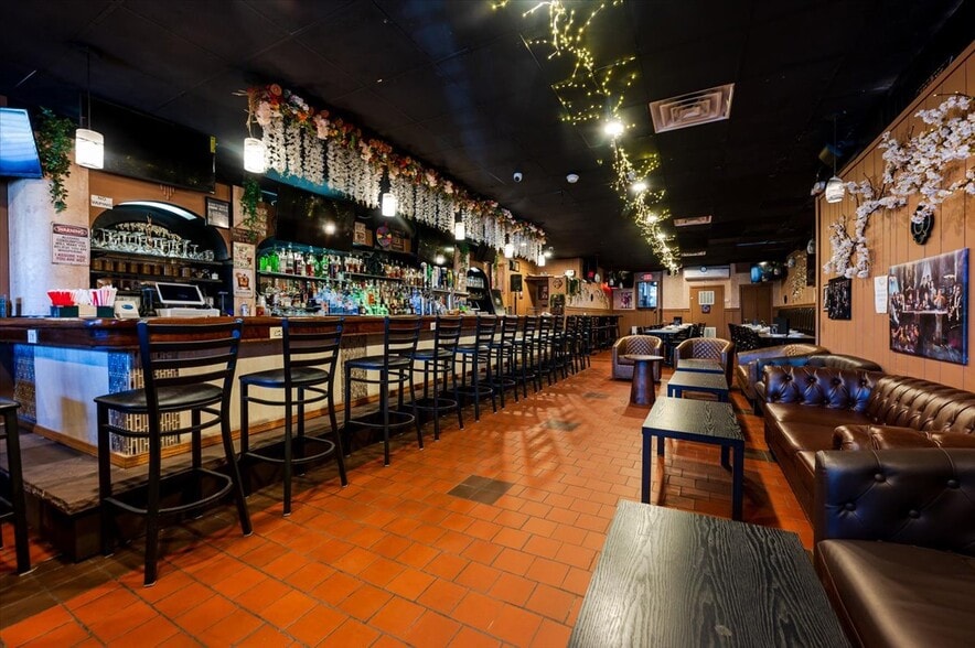 More Photos Of 2918 Bruckner Blvd, Bronx Bar For Sale