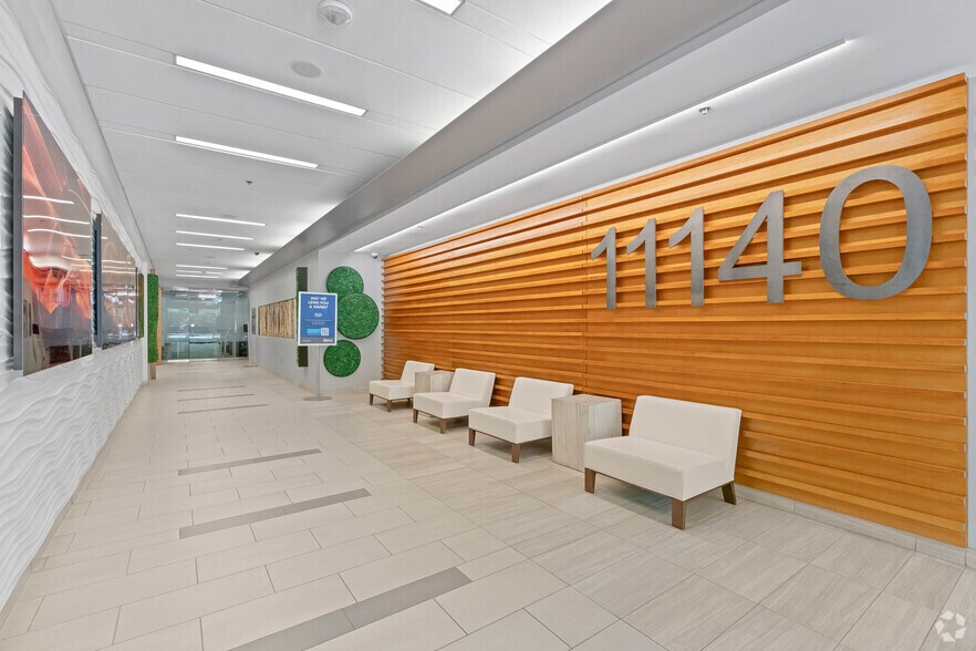 More Photos Of 5410 Edson Ln, North Bethesda Office For Lease