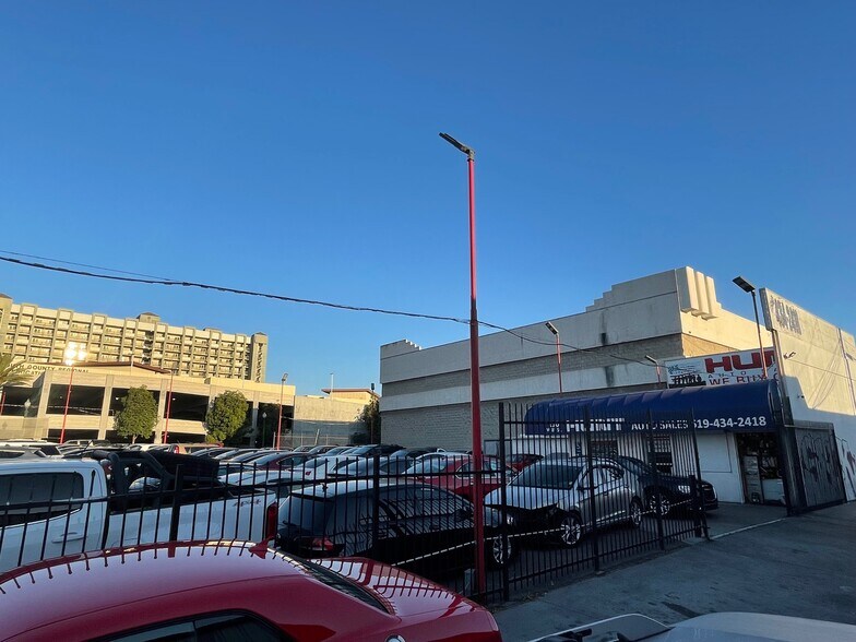More Photos Of 110 W 8th St, National City Auto Dealership For Lease