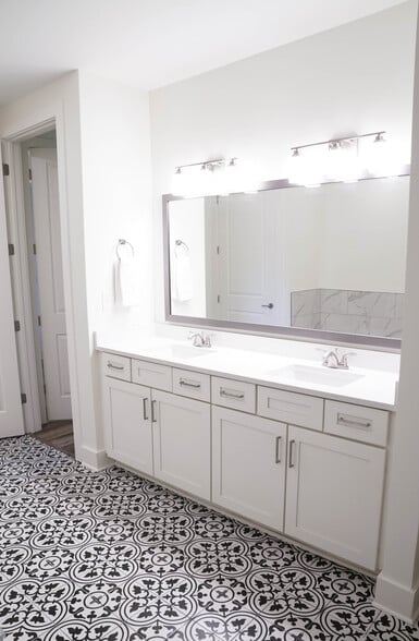 More Photos Of 179 S County Highway 393, Santa Rosa Beach Apartments For Sale