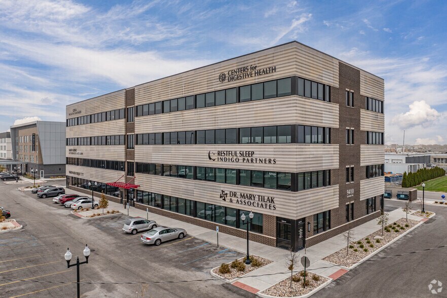 More Photos Of 9450 Calumet Ave, Munster Unknown For Lease