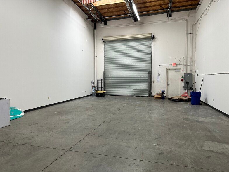 More Photos Of 29033 Avenue Sherman, Valencia Loft Creative Space For Sale