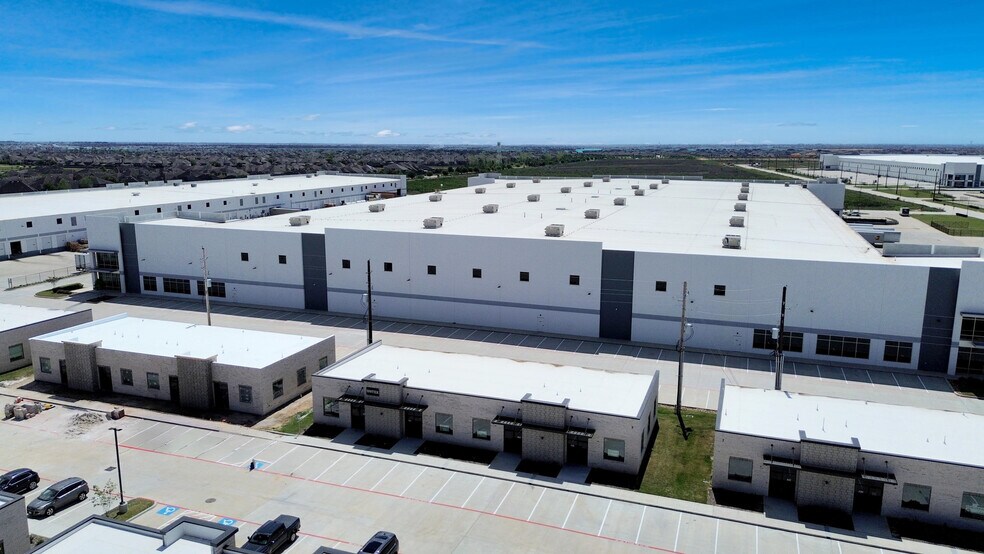 More Photos Of 431-435 Branchwood Ln, Fulshear Office For Lease