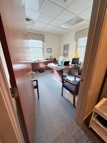 More Photos Of 3900 Mechanicsville Rd, Doylestown Medical For Sale