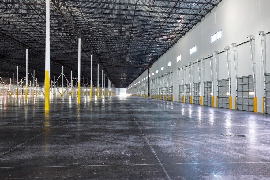 More Photos Of Beltway 8 and N. Lake Houston Pkwy, Houston Unknown For Lease