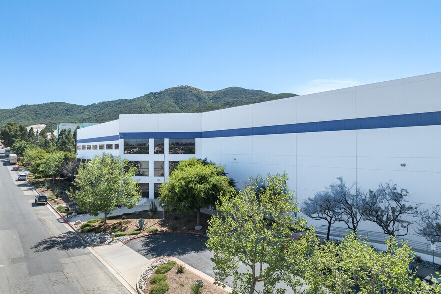 More Photos Of 28381 Vincent Moraga Dr, Temecula Warehouse For Lease