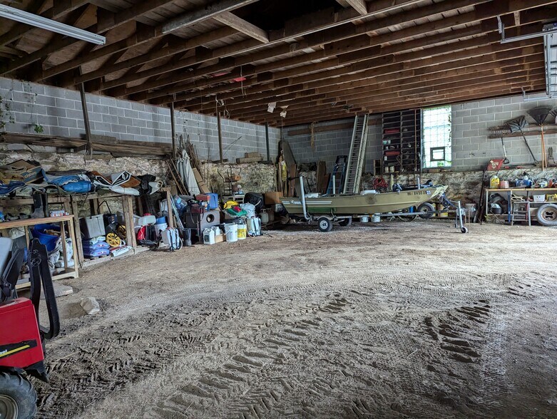 More Photos Of 684 Miller Picking Rd, Davidsville Specialty For Sale