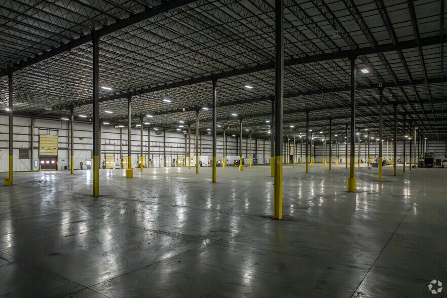 More Photos Of 49 E 3rd Ave, Toppenish Warehouse For Sale