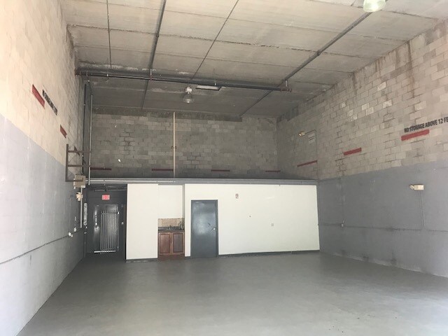More Photos Of 20200 NW 2nd Ave, Miami Industrial For Sale