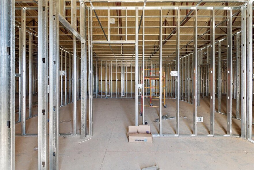 More Photos Of 20040 Grasslands Ln, Ordway Warehouse For Sale