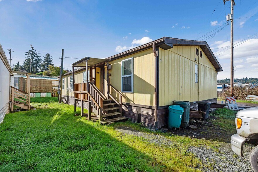 More Photos Of 93531 Coal Bank Ln, Coos Bay Manufactured Housing Mobile Home Park For Sale