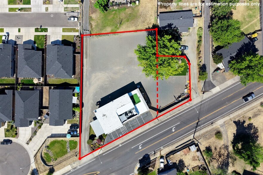 More Photos Of 2937 Merriman Rd, Medford Storefront Retail Residential For Sale