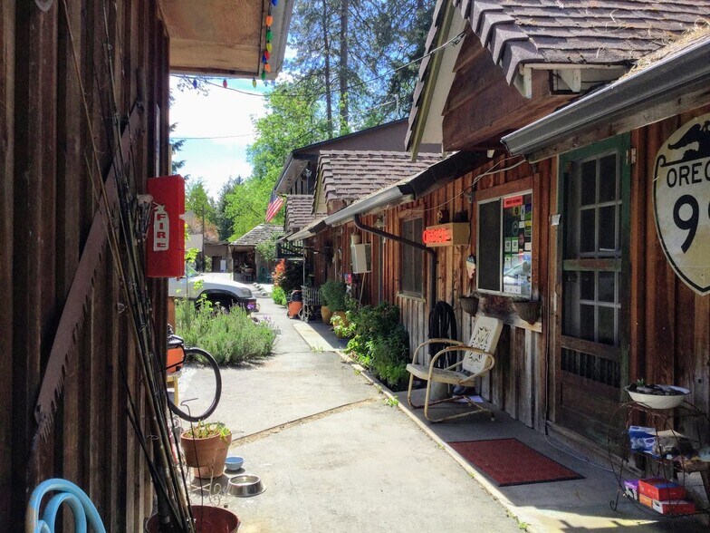 More Photos Of 2600 Rogue River Hwy, Grants Pass Hospitality For Sale