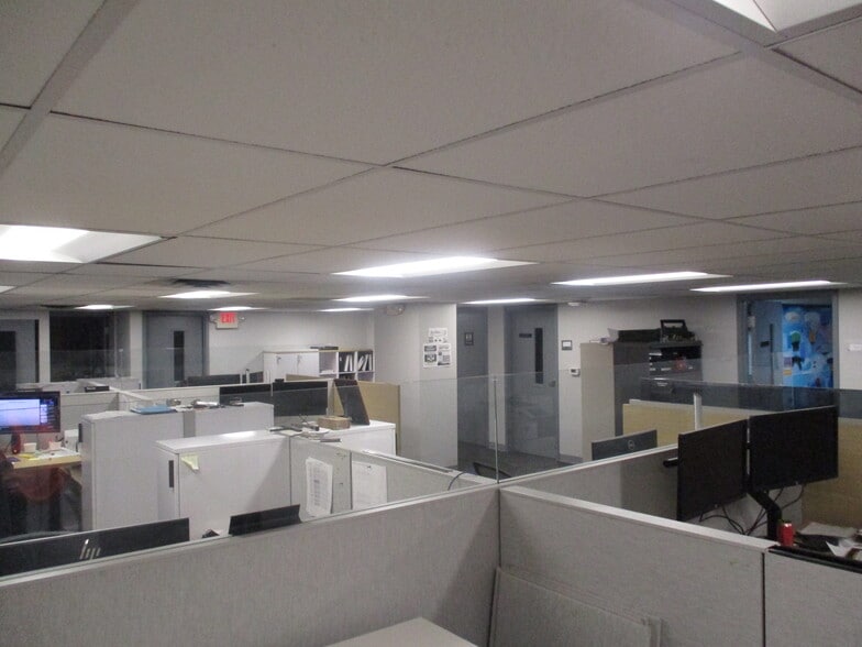 More Photos Of 2800 Estes St, Norton Shores Manufacturing For Sale