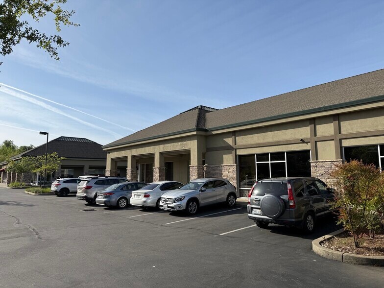 More Photos Of 4330 Golden Center Dr, Placerville Medical For Lease