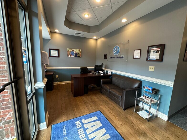 More Photos Of 8321 Bandford Way, Raleigh Office For Sale