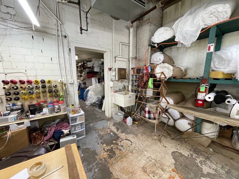 More Photos Of 814 Cleveland Ave NW, Canton Freestanding For Lease