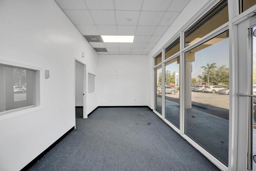 More Photos Of 13300 NW 27th Ave, Opa-locka Restaurant For Lease