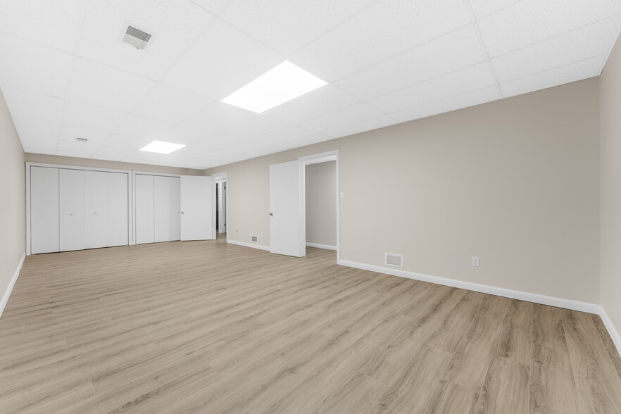 More Photos Of 1189 Pineview Dr, Morgantown Medical For Lease