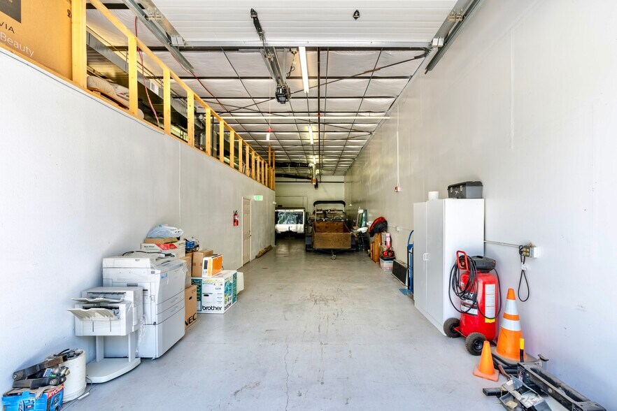 More Photos Of 9903 Titan Ct, Littleton Warehouse For Lease