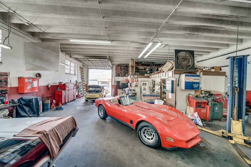 More Photos Of 1040 NE 44th St, Oakland Park Auto Repair For Sale