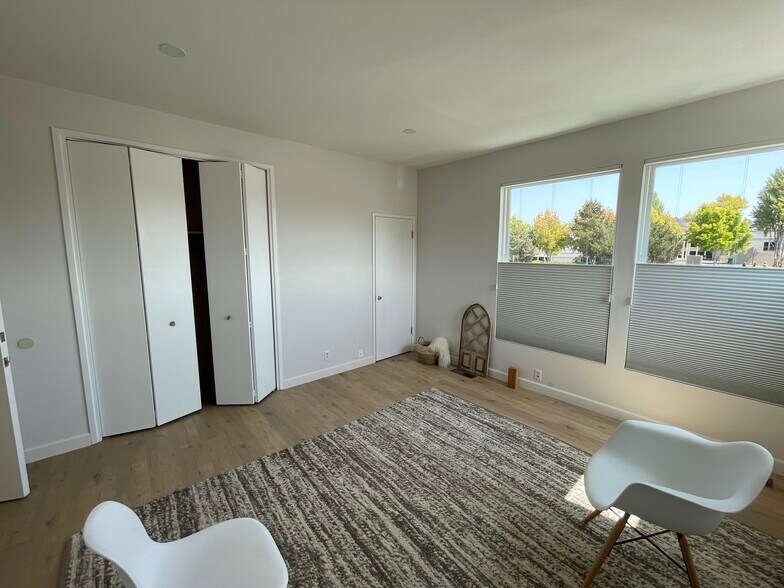 More Photos Of 125-131 Camino Alto, Mill Valley Office For Lease