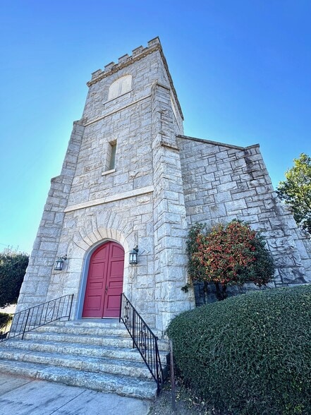 More Photos Of 3099 Stone Mountain St, Lithonia Religious Facility For Sale