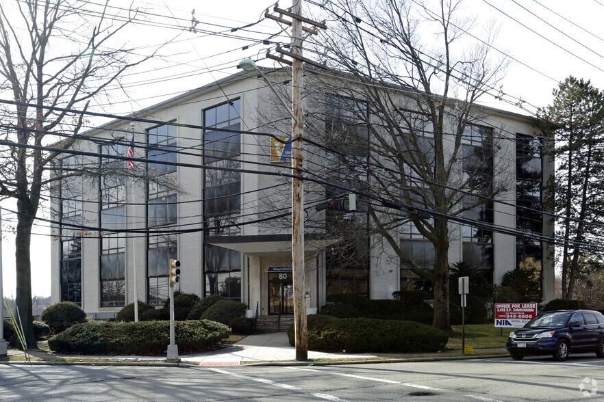 More Photos Of 80 E Ridgewood Ave, Paramus Office For Lease