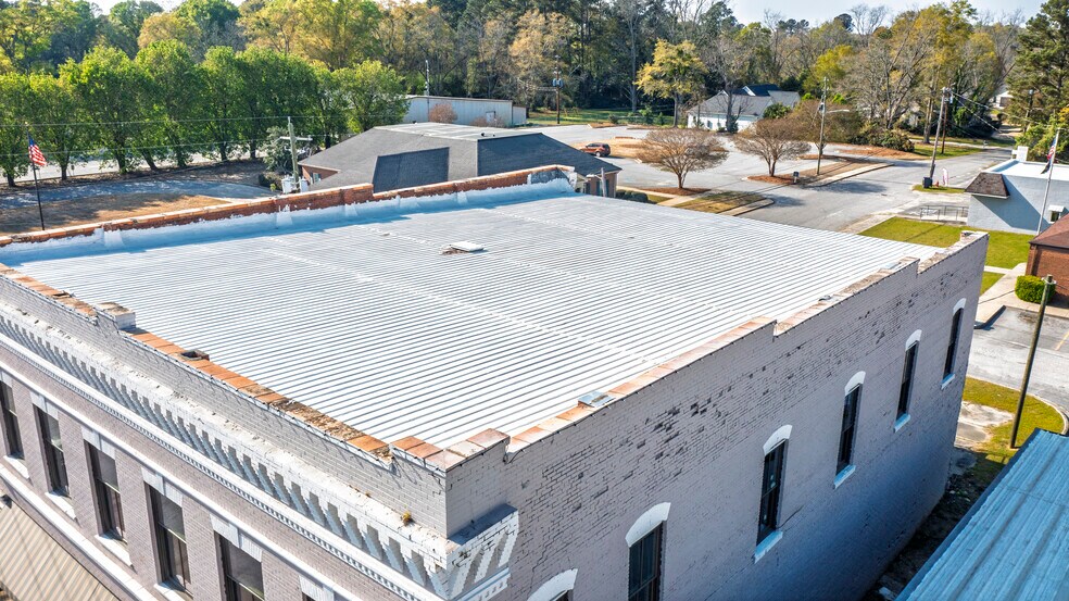 More Photos Of 18109 Main St, Woodbury Storefront Retail Office For Sale