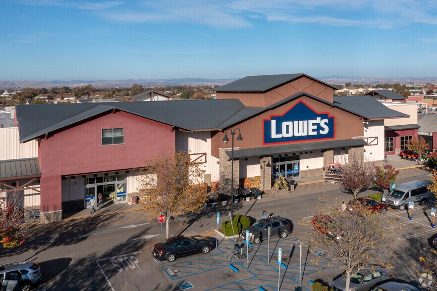 More Photos Of Hwy 46 & Golden Hill Rd @ Highway 46, Paso Robles Unknown For Lease