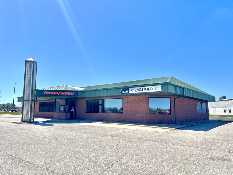 More Photos Of 245 Mill St, Cheboygan General Retail For Lease