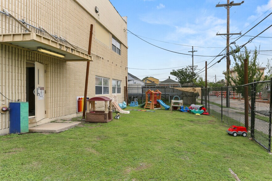 More Photos Of 321 S Dorgenois St, New Orleans Schools For Sale