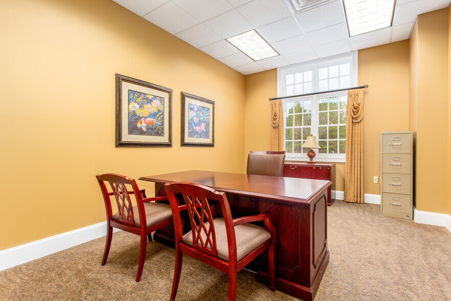 More Photos Of 102 Stonebridge Blvd, Bremen Bank For Sale