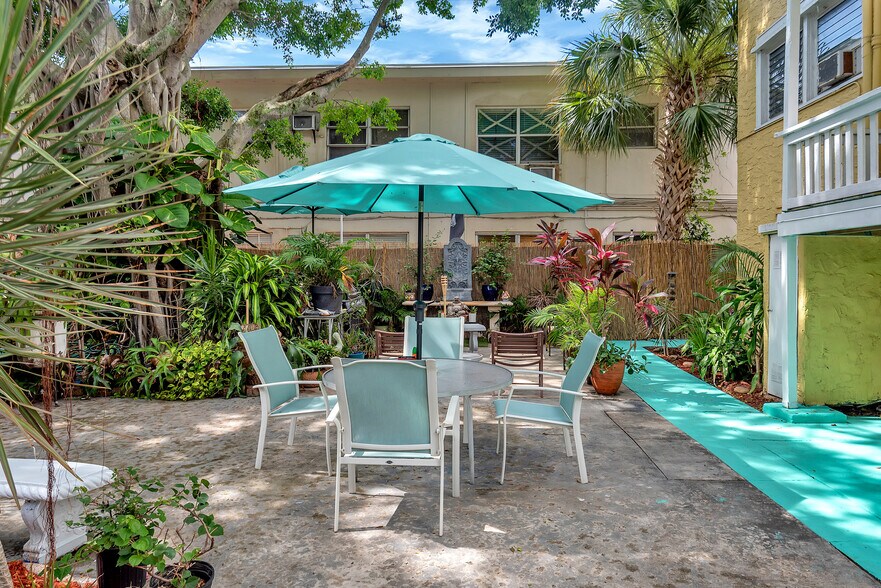 More Photos Of 329 N K St, Lake Worth Apartments For Sale