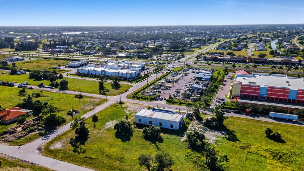 More Photos Of 1043 Ceitus Ter, Cape Coral Industrial For Lease
