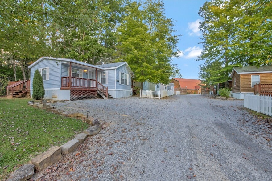 More Photos Of 11845 US 41 St, Monteagle Trailer Camper Park For Sale