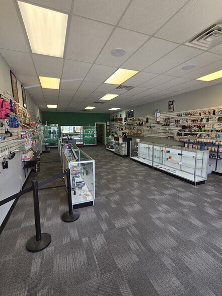 More Photos Of 20 S White Horse Pike, Somerdale Unknown For Lease