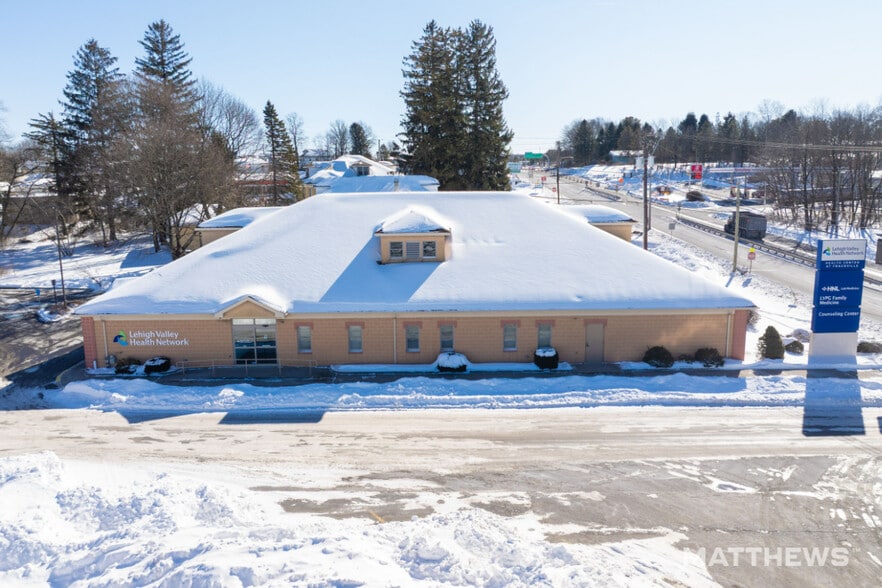 Primary Photo Of 10 E Spruce St, Frackville Medical For Sale